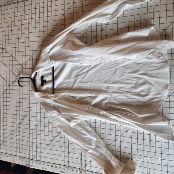 White Banana Republic Button-Up Shirt - Picture 9 of 9